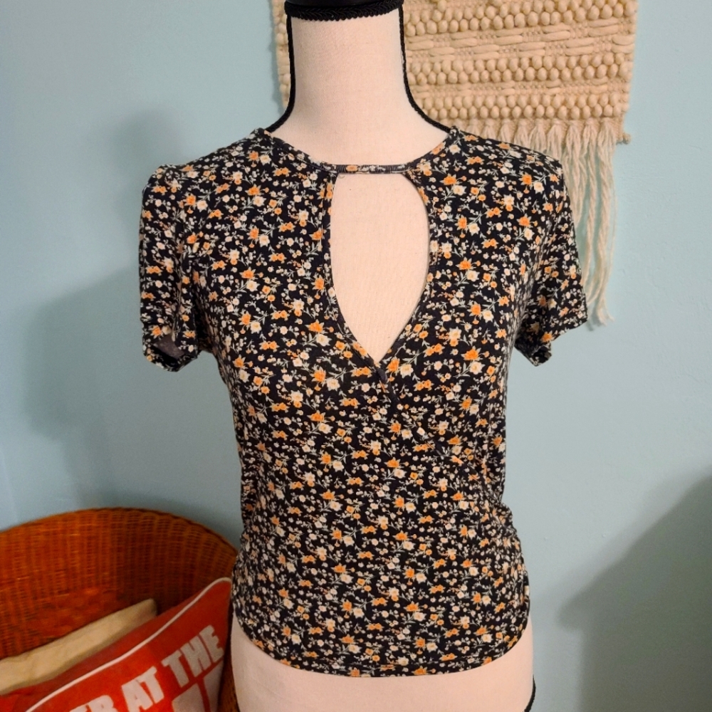 American Eagle Soft Cropped Tee